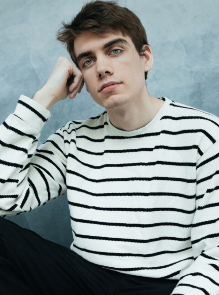Alex R.