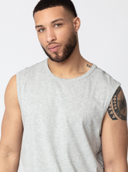 Darren W.