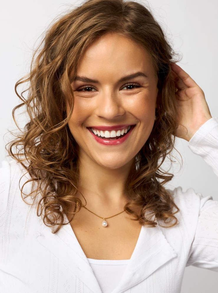Csilla R.