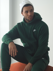 Darren W.