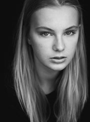 Chloe V.